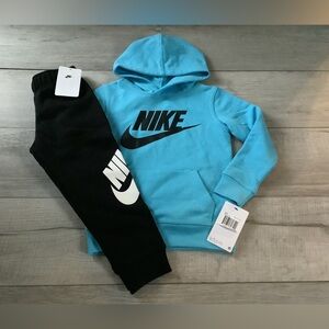 Nike boys hoodie & jogger outfit size 4(NWT)~PRICE IS FIRM~